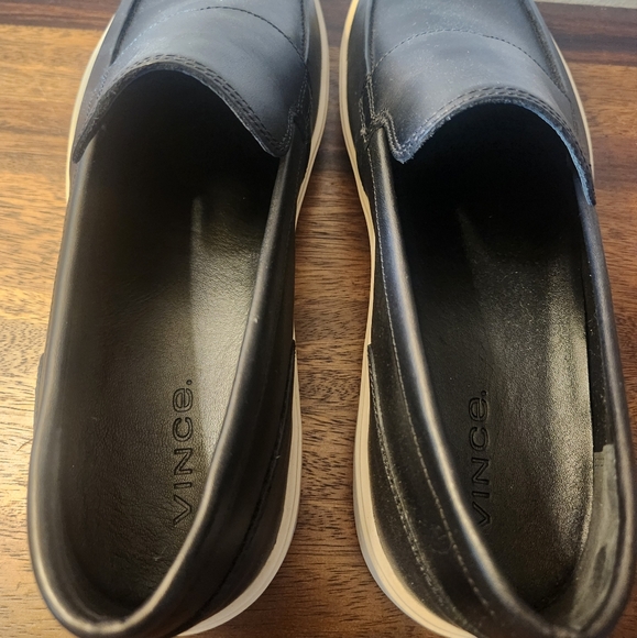 Vince. | Toren Leather Loafer - Picture 5 of 8